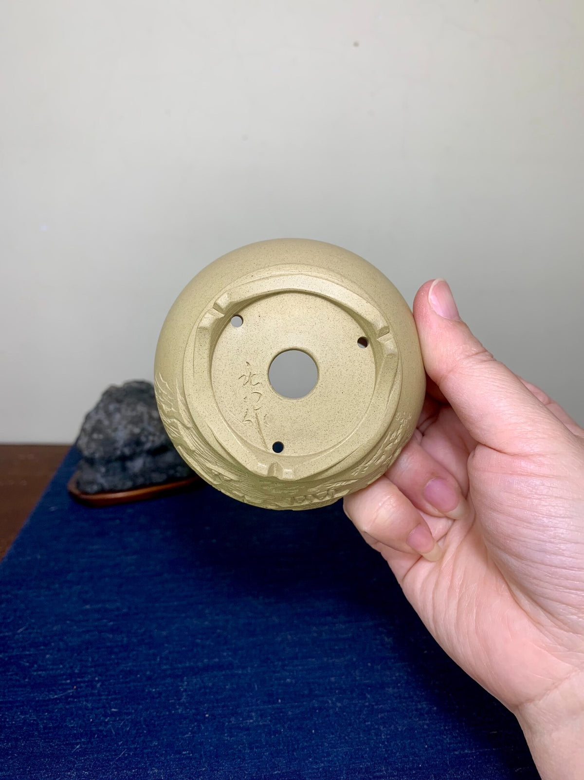 Rare White Clay Incised Landscape Japanese Pot by Sanya Shōhachi
