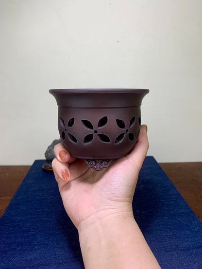 Pierced Relief Three-Footed Open-Mouthed Pot with Outer Rim by Bigei