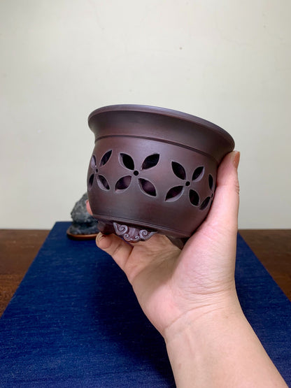 Pierced Relief Three-Footed Open-Mouthed Pot with Outer Rim by Bigei