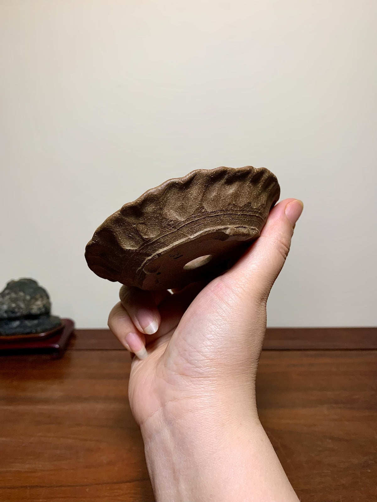 Man'kō Shūzan Hand-Pinched Small Nanban Japanese Flower Pot