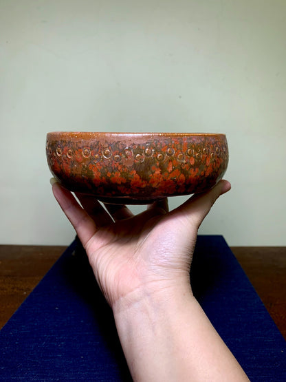 Koto Tadaaki Coral Glaze Drum-Shaped Round Pot