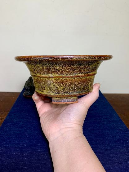 Shishi Maru, Middle Band, Cut Feet, Large Open Mouth, Japanese Pot