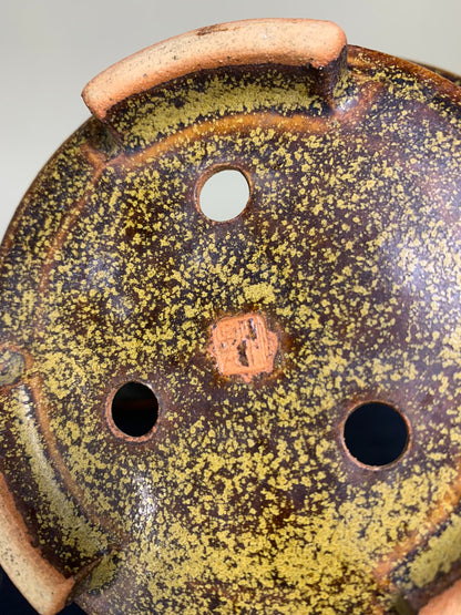 Shishi Maru, Middle Band, Cut Feet, Large Open Mouth, Japanese Pot
