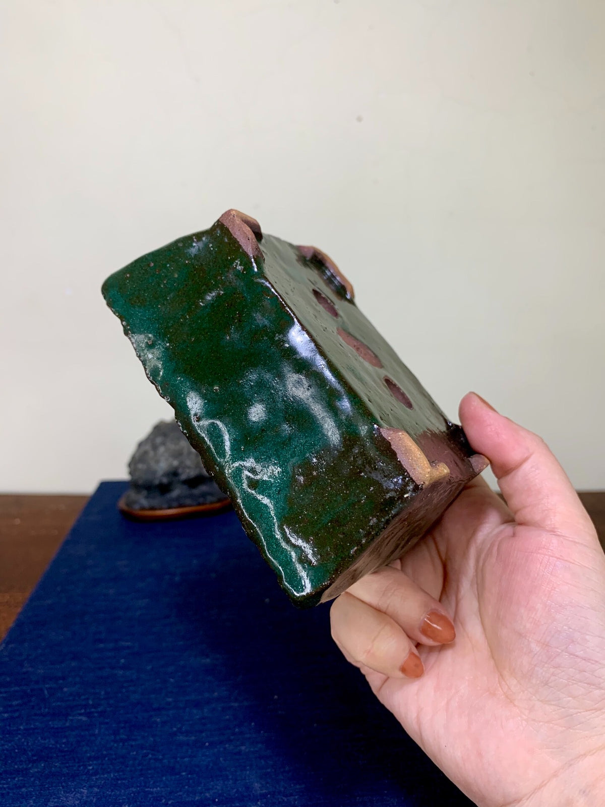 Hand-Pinched Green Glaze Kiln-Transmuted Rectangular Pot by Arai Akumu