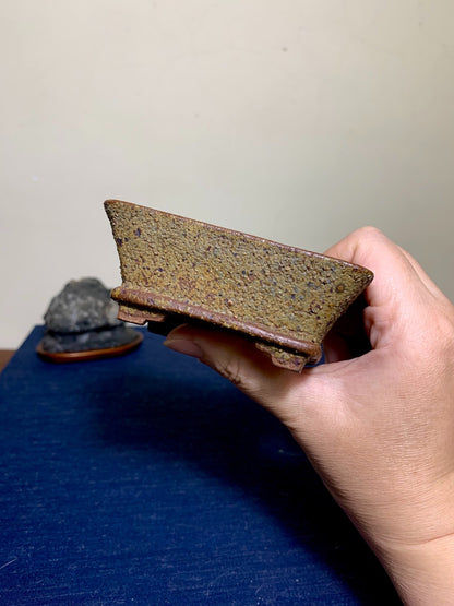 Imaoka Chōsō Pear-Skin Glaze Lower Band Cut-Foot Small Rectangular Japanese Pot