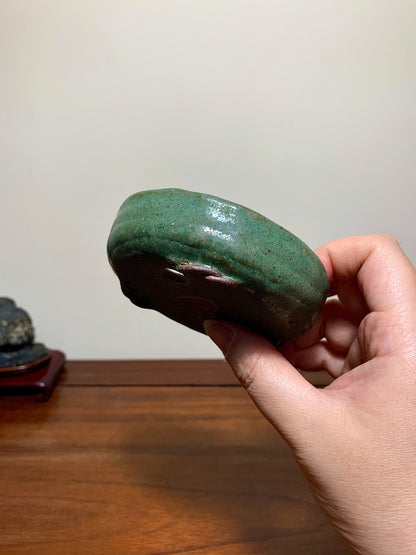 Hand-Pinched Green-Glazed Round Pot by Arai Akio