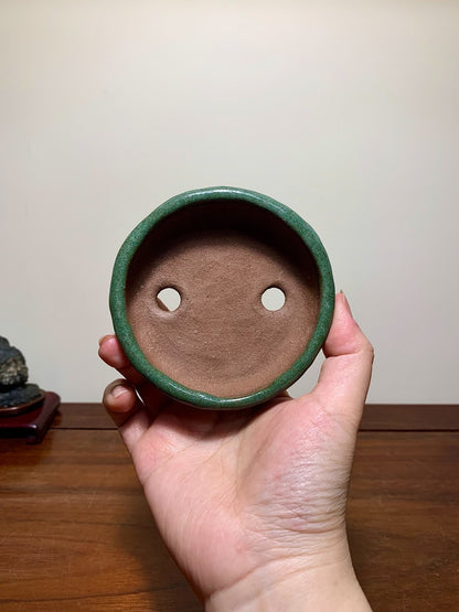 Hand-Pinched Green-Glazed Round Pot by Arai Akio