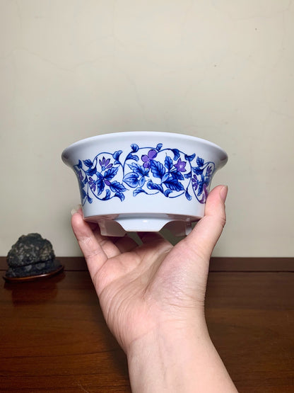 Kutani Tsuruho Enamelled Tang草 Pattern Open Mouth Japanese Pot