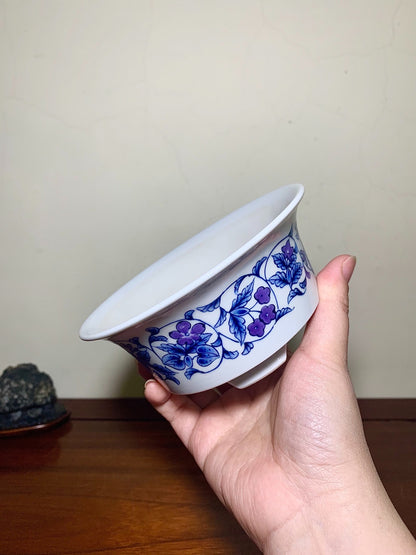 Kutani Tsuruho Enamelled Tang草 Pattern Open Mouth Japanese Pot