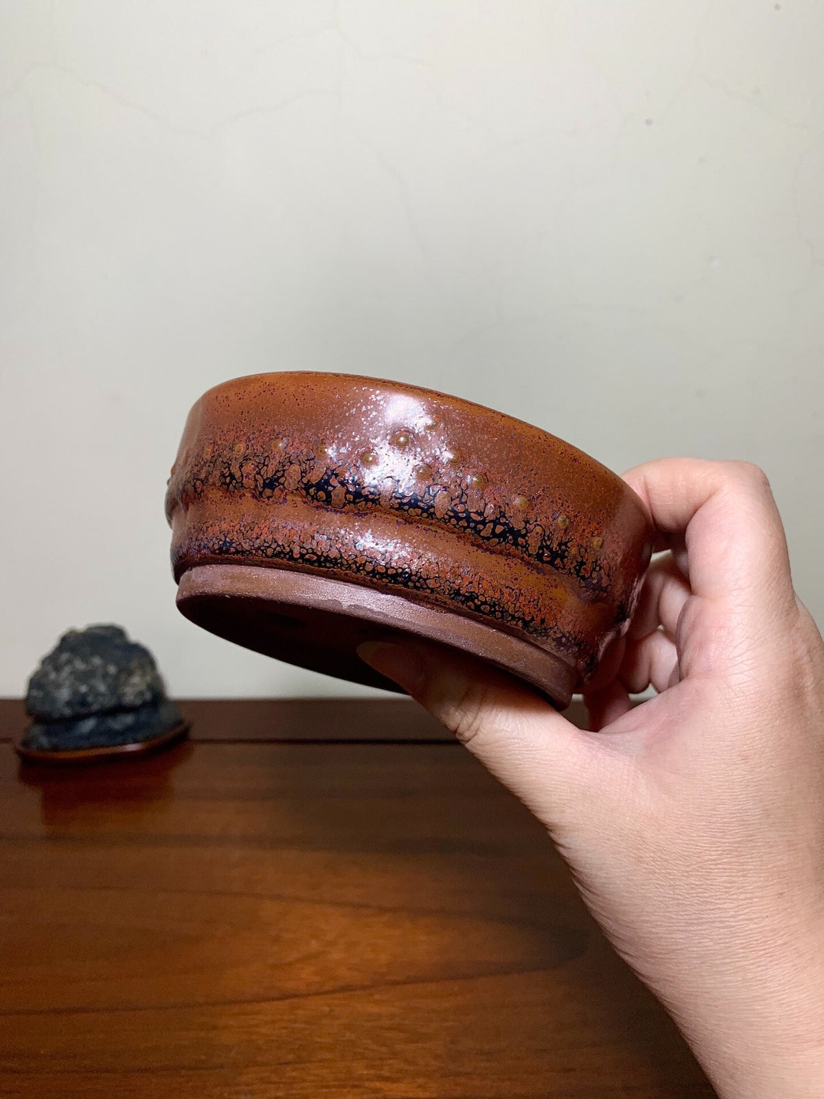 Tao Tsui Shinsha Copper-Red Glaze Kiln-Transmuted Studded Perfectly Round Japanese Pot
