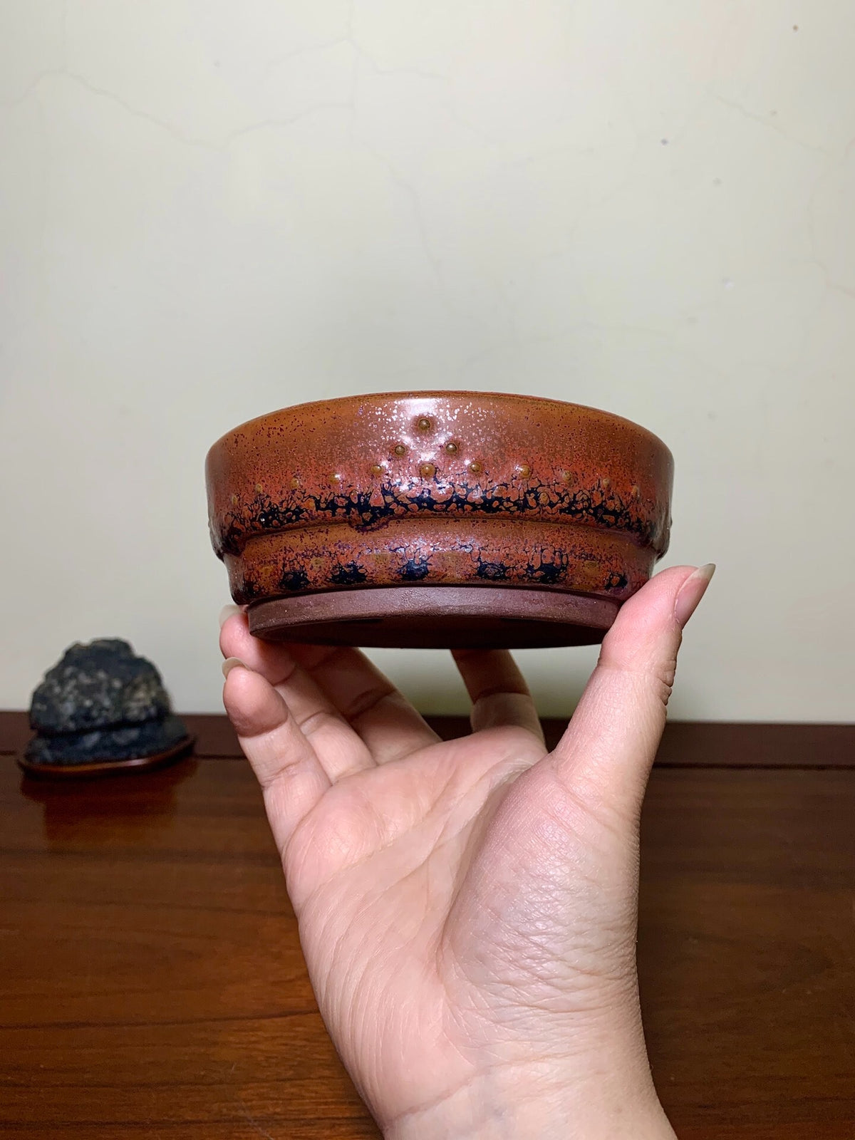 Tao Tsui Shinsha Copper-Red Glaze Kiln-Transmuted Studded Perfectly Round Japanese Pot