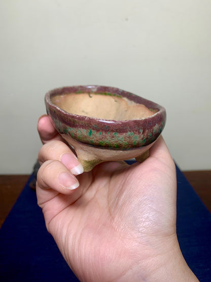Hand-Pinched Shinsha Copper-Red Glaze Kiln-Transmuted Four-Footed Oval Japanese Pot by Ko-Sen-Dou