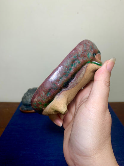Hand-Pinched Shinsha Copper-Red Glaze Kiln-Transmuted Four-Footed Oval Japanese Pot by Ko-Sen-Dou