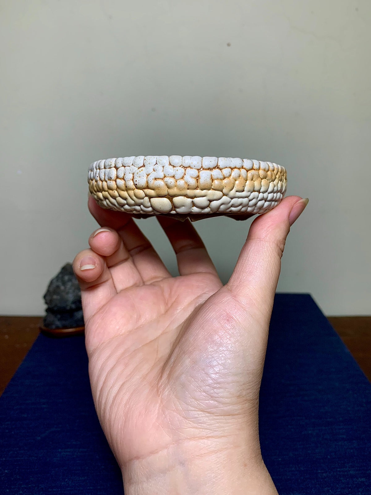 Rare Plum-Bark Textured Glaze Small Round Pot by Koishihara-Yaki
