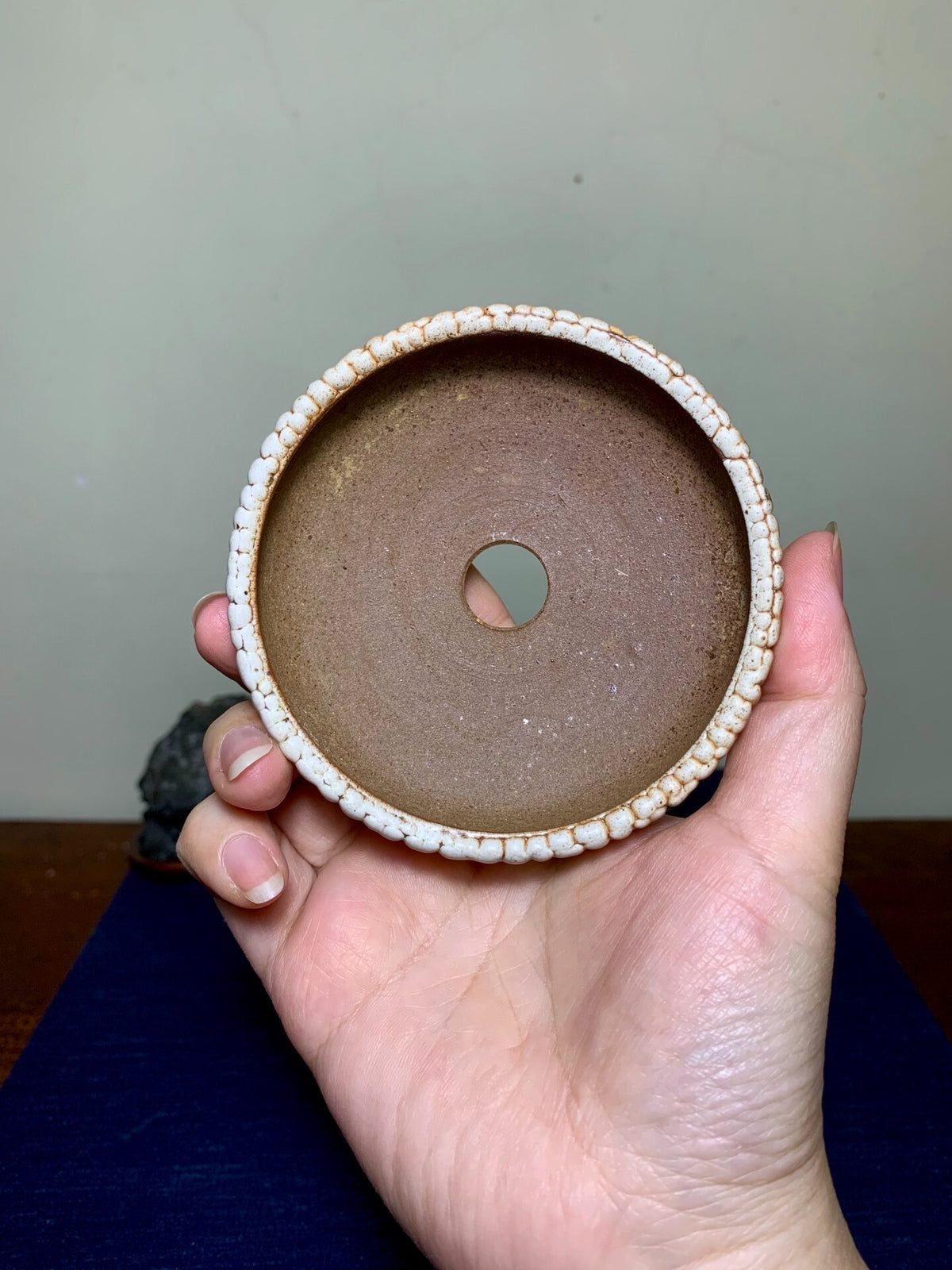Rare Plum-Bark Textured Glaze Small Round Pot by Koishihara-Yaki