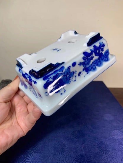 Blue-And-White Child Rectangular Pot by Shinzan