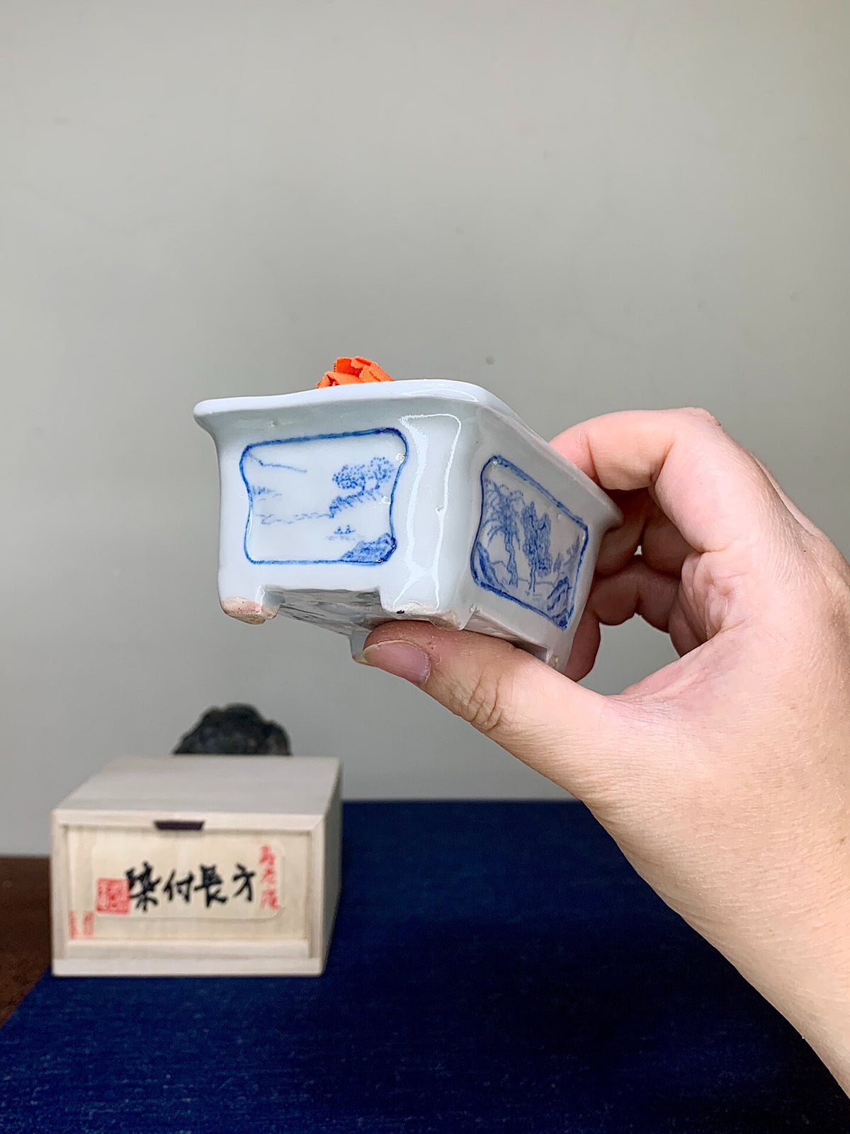 Four-Panel Painted Window Outer Rim Blue-And-White Mountain and Water, Japanese Bonsai Pot by Uno Tō