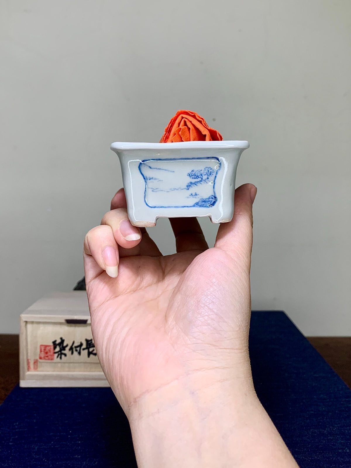 Four-Panel Painted Window Outer Rim Blue-And-White Mountain and Water, Japanese Bonsai Pot by Uno Tō