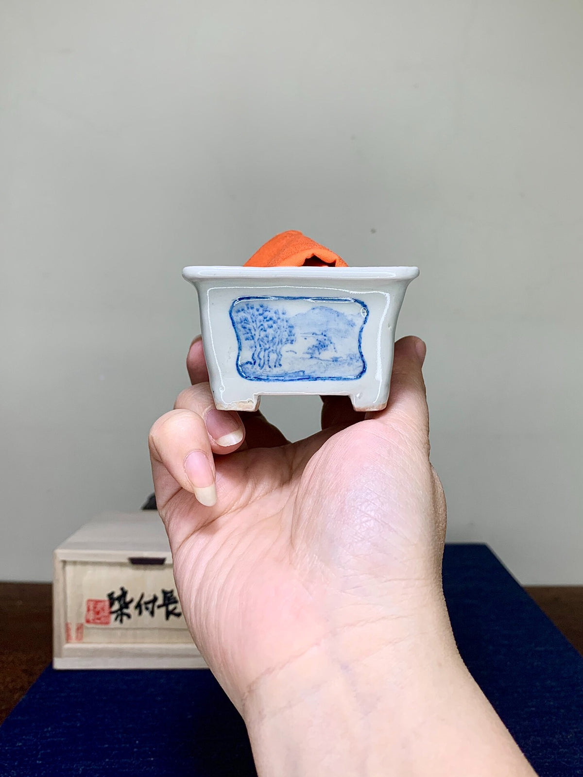 Four-Panel Painted Window Outer Rim Blue-And-White Mountain and Water, Japanese Bonsai Pot by Uno Tō