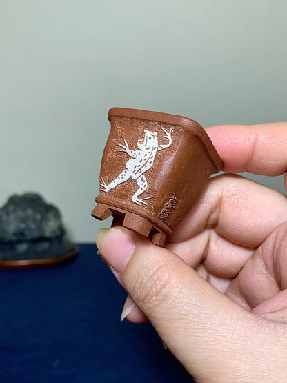 Risuyama Yume Gen Float-Carved Incised Lower Band Outer Rim Small Square Japanese Pot