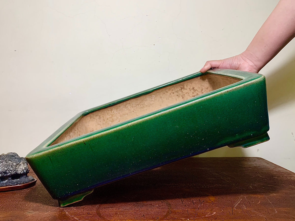Cloth-Textured Glaze, Cut-Footed Rectangular Japanese Pot by Watanabe Kazuhiro