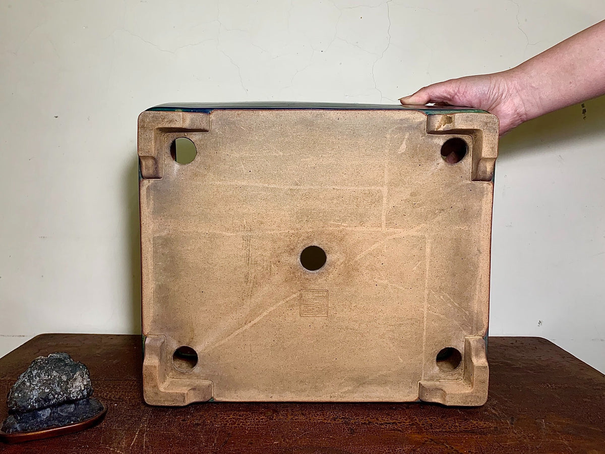 Cloth-Textured Glaze, Cut-Footed Rectangular Japanese Pot by Watanabe Kazuhiro