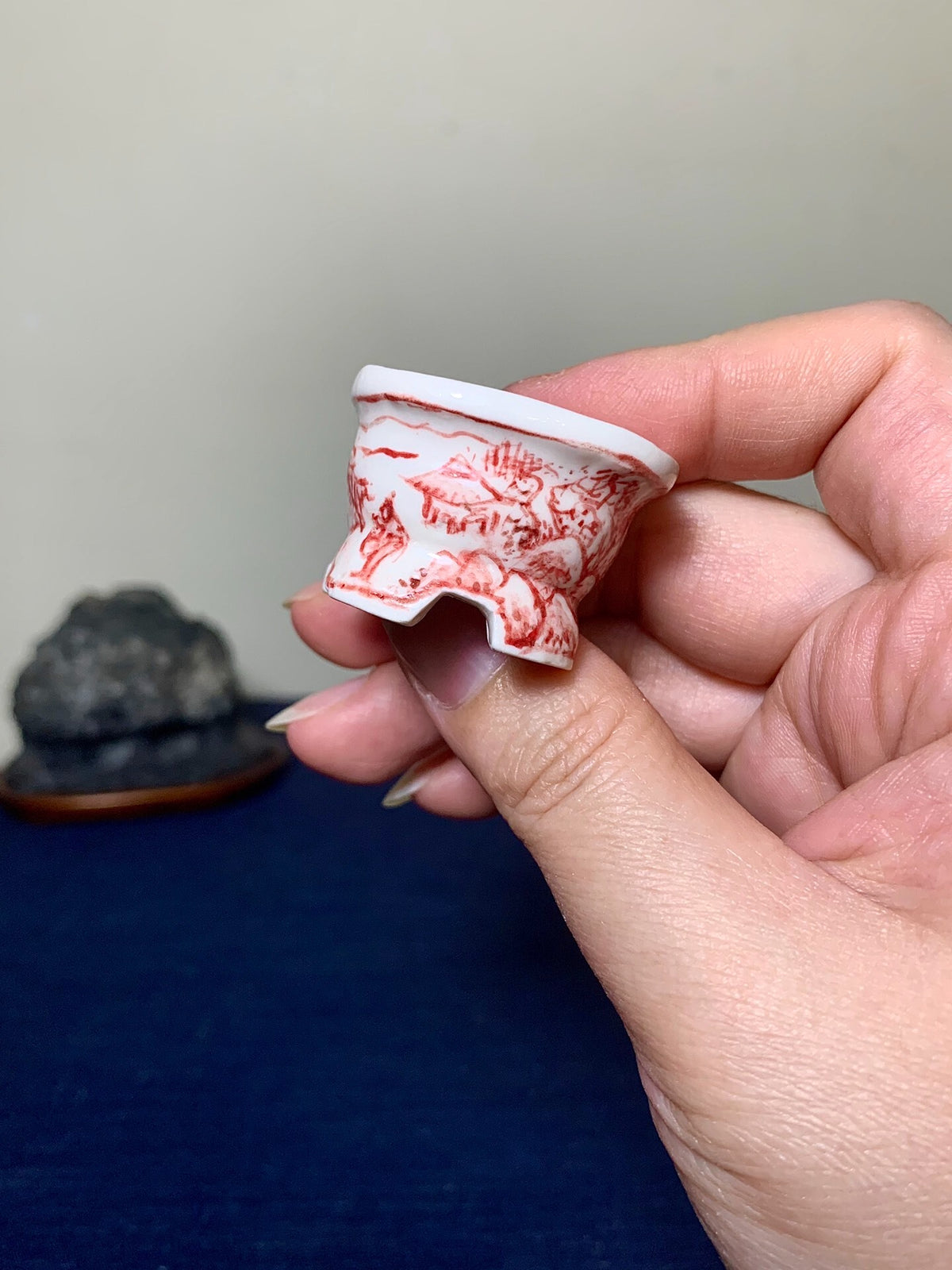 Ushū Katsuyama Red-Painted Landscape with Visitors, Japanese Bonsai Pot