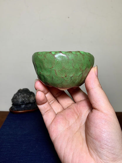 Green-Glazed Hand-Pinched Round Pot by Tōfuku-Ji
