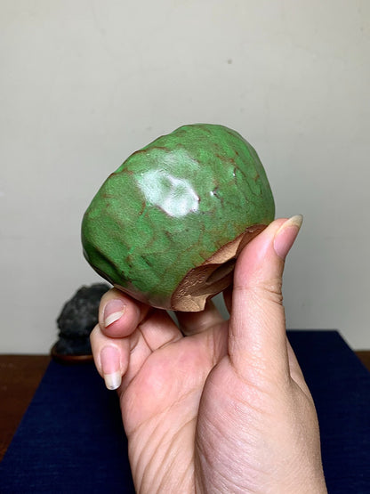 Green-Glazed Hand-Pinched Round Pot by Tōfuku-Ji