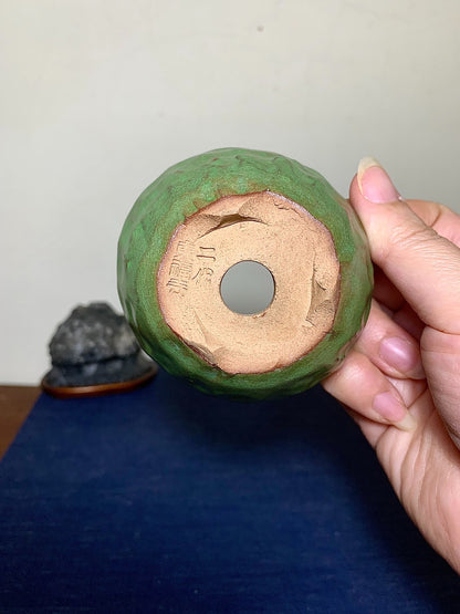 Green-Glazed Hand-Pinched Round Pot by Tōfuku-Ji