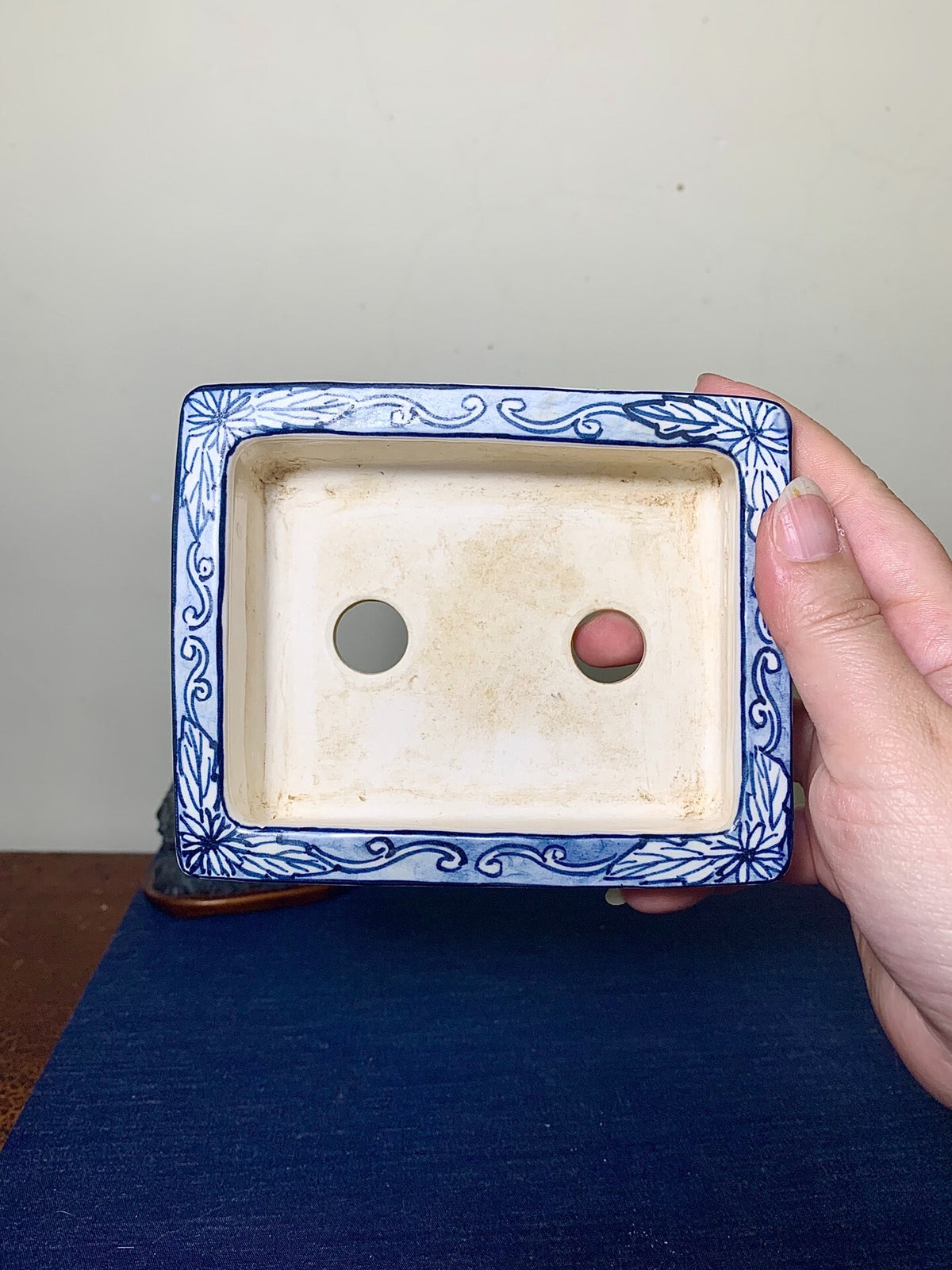 Blue-And-White Outer Rim with Landscape Design Japanese Pot by Owari Yūhō