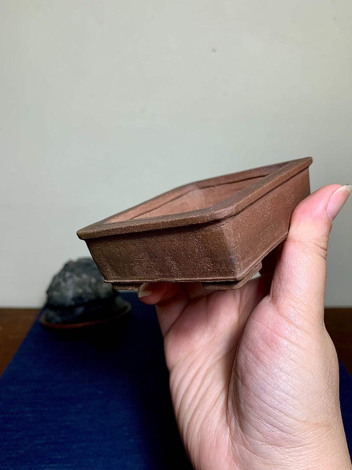 Outer Rim Cut-Foot Small Rectangular Japanese Pot by Rin Tōsaku