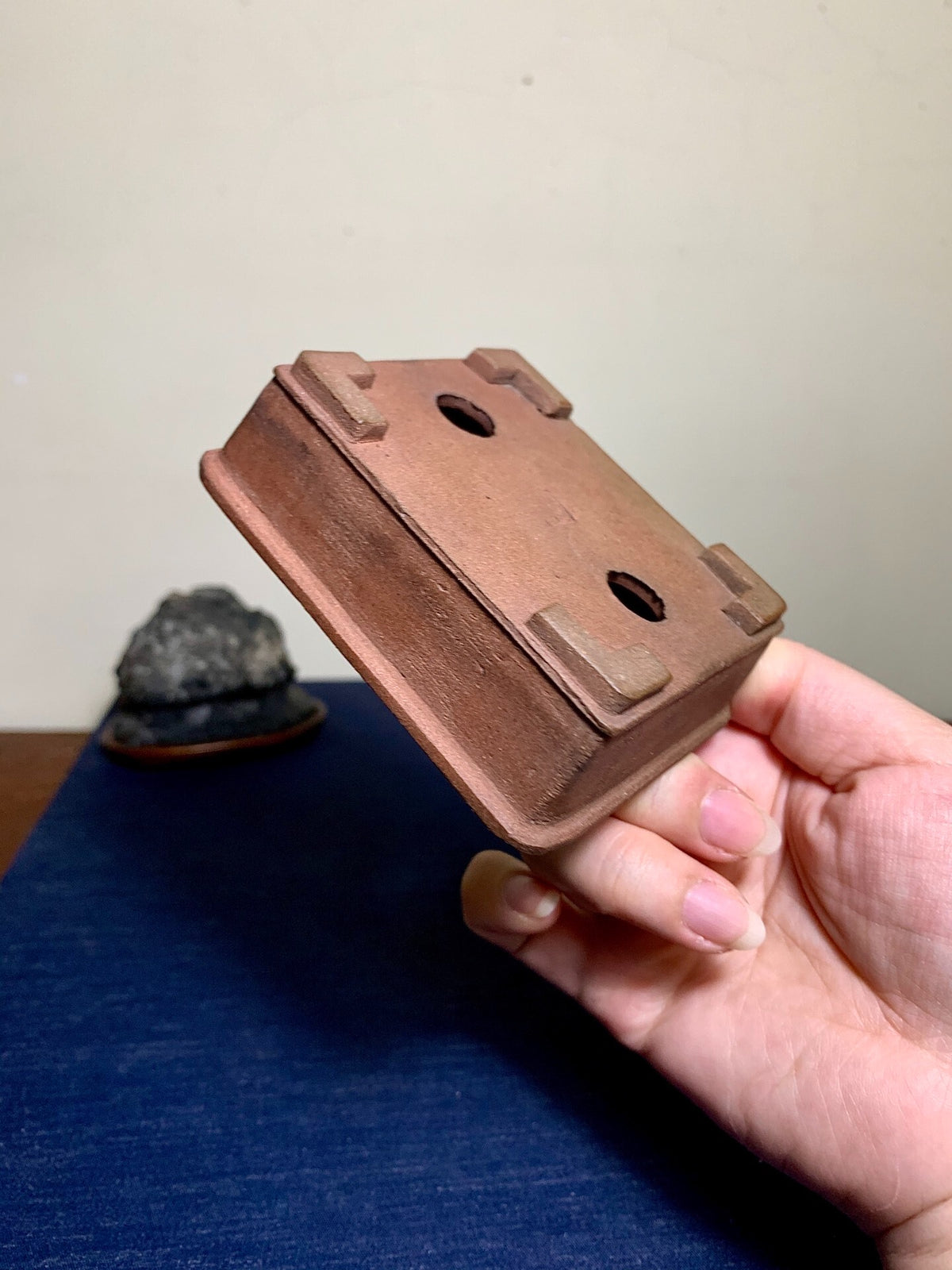 Outer Rim Cut-Foot Small Rectangular Japanese Pot by Rin Tōsaku