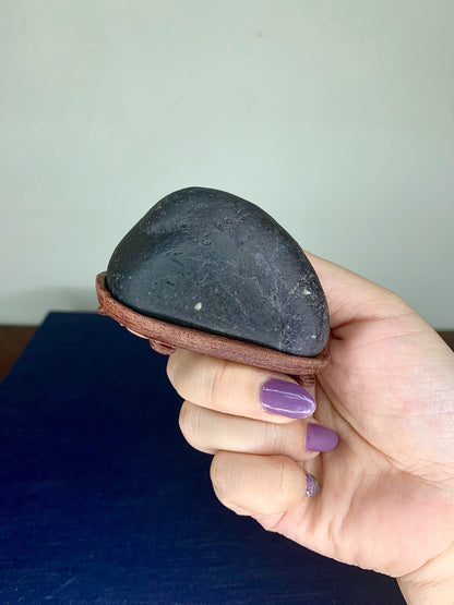 加茂川石 Stone-Shaped Full-Bodied Japanese Water Stone