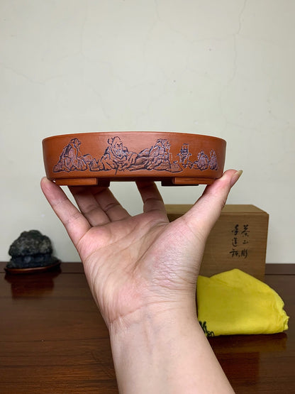 Takahashi Yukiji to Sazan Gou Shudei Incised Seven Sages Oval Japanese Pot