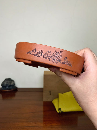 Takahashi Yukiji to Sazan Gou Shudei Incised Seven Sages Oval Japanese Pot