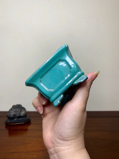 Chun Yatang Kinyo Glaze, Cloud Feet, with Painted Panels, Outer Rim, Rectangular Japanese Pot