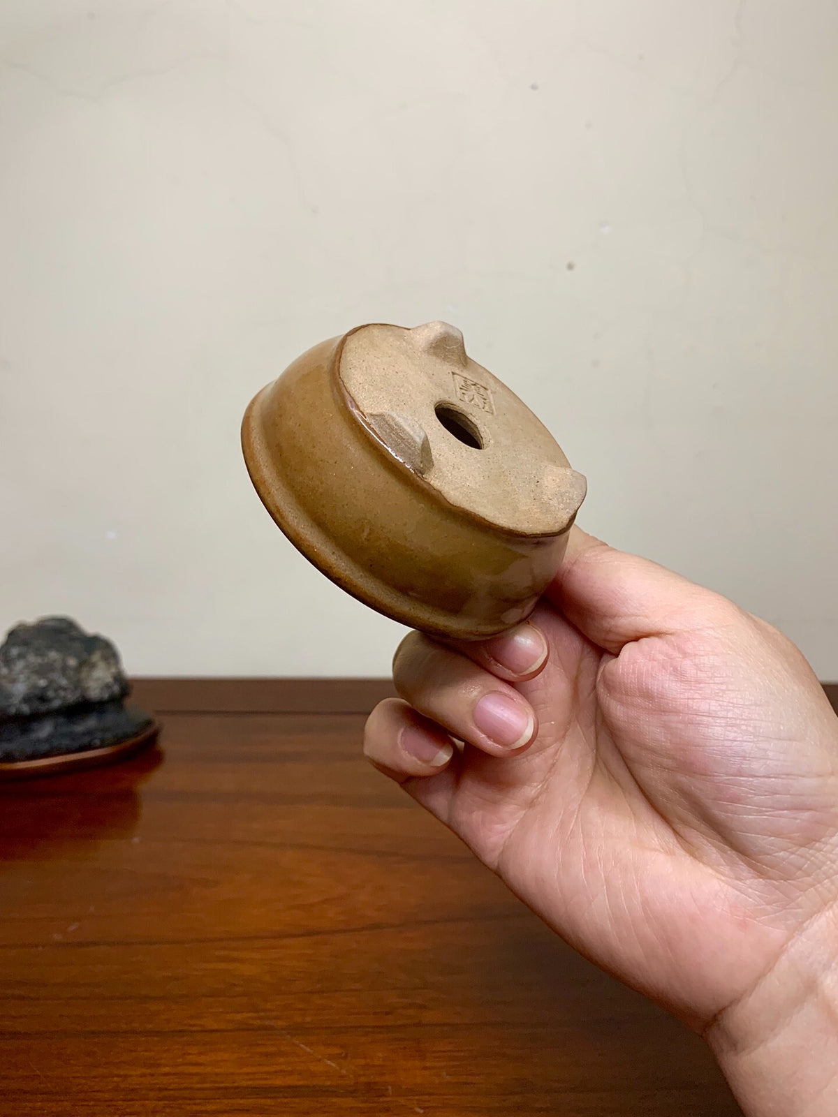 Soba Glaze Outer Rim Round Pot by Matsuzaka Miyama