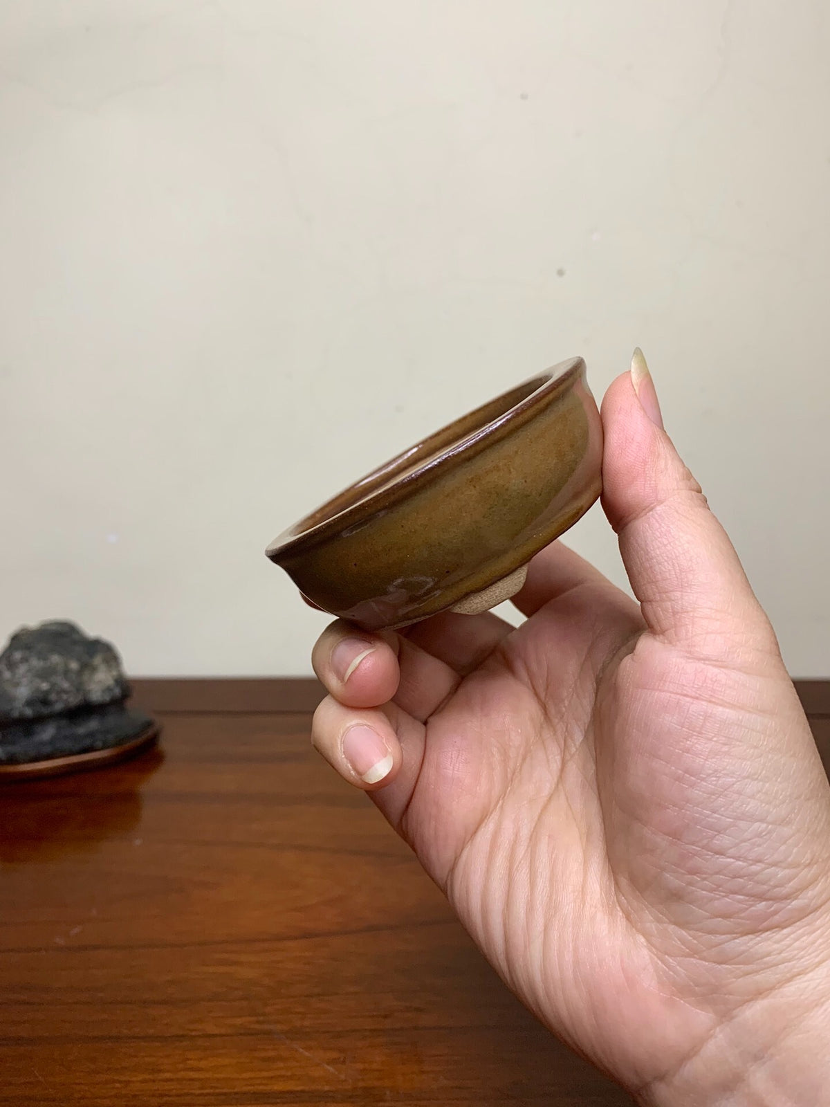 Soba Glaze Outer Rim Round Pot by Matsuzaka Miyama