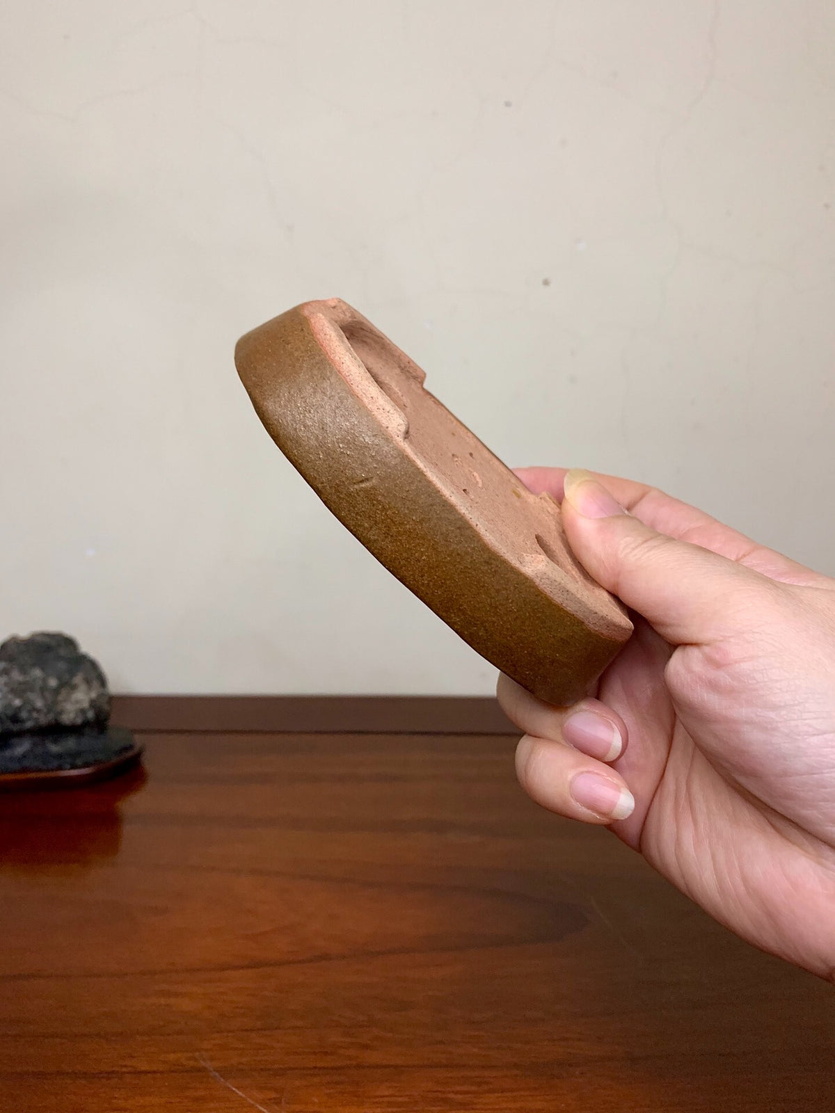 Tani Motohisa Soba Glaze Hand-Pinched Oval Japanese Pot