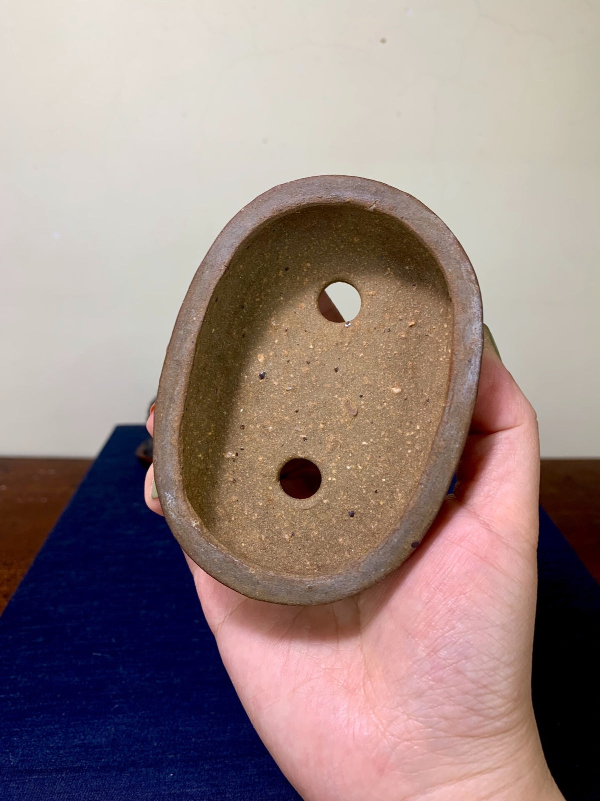 Pear-Skin Oval Pot by Arai Akumu