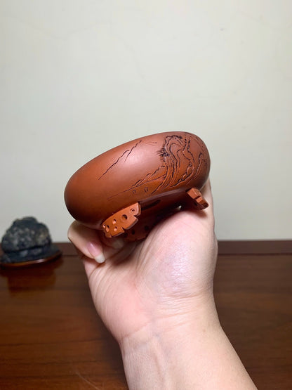 Shōzan Shudei Flower-Foot Incised Landscape Japanese Pot