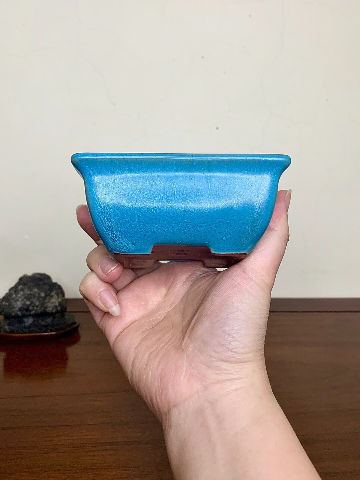 Shodai Shōseki Blue Glaze Kiln-Transmuted Outer Rim Rectangular Japanese Pot