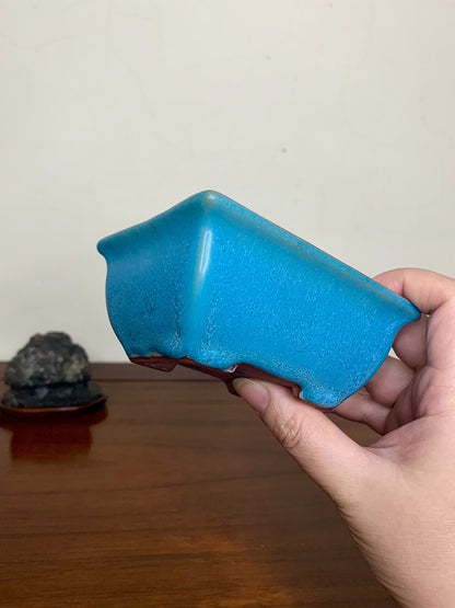 Shodai Shōseki Blue Glaze Kiln-Transmuted Outer Rim Rectangular Japanese Pot