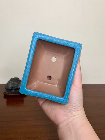 Shodai Shōseki Blue Glaze Kiln-Transmuted Outer Rim Rectangular Japanese Pot