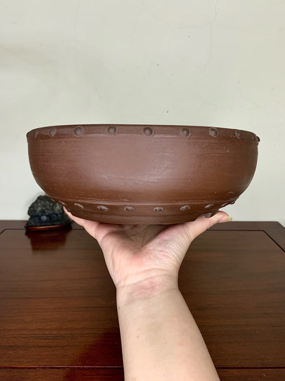 Classic Taiko Japanese Pot by Tōyō