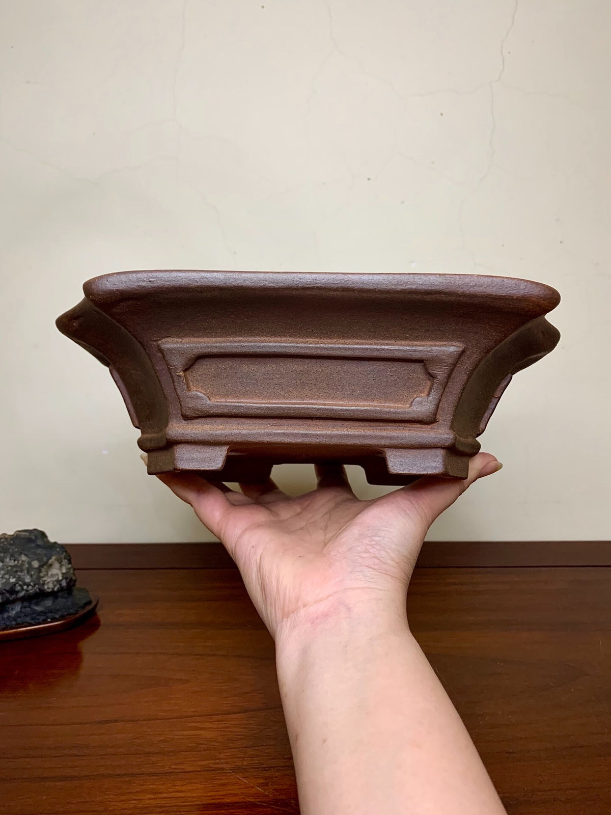 Purple Clay Lower Band Large Corner-Inlaid Kuimatsu Face Japanese Pot by Kobasaki Takashi