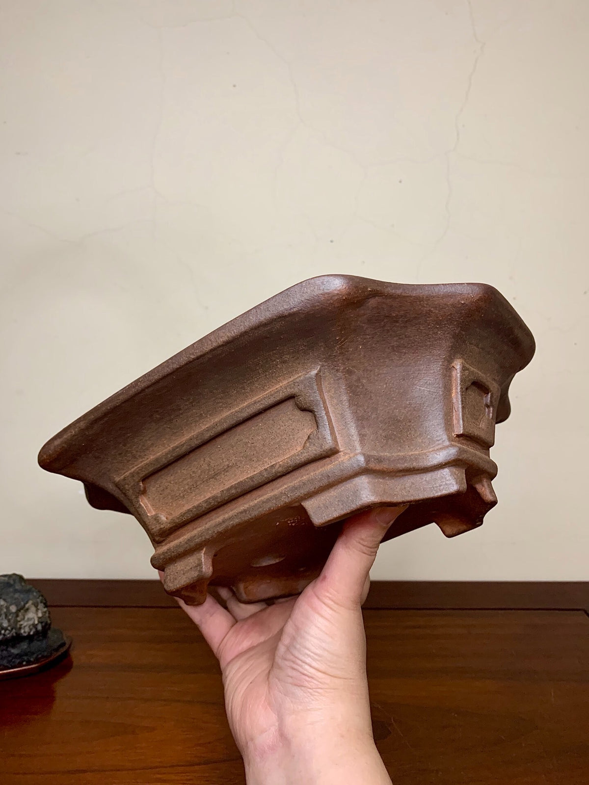 Purple Clay Lower Band Large Corner-Inlaid Kuimatsu Face Japanese Pot by Kobasaki Takashi