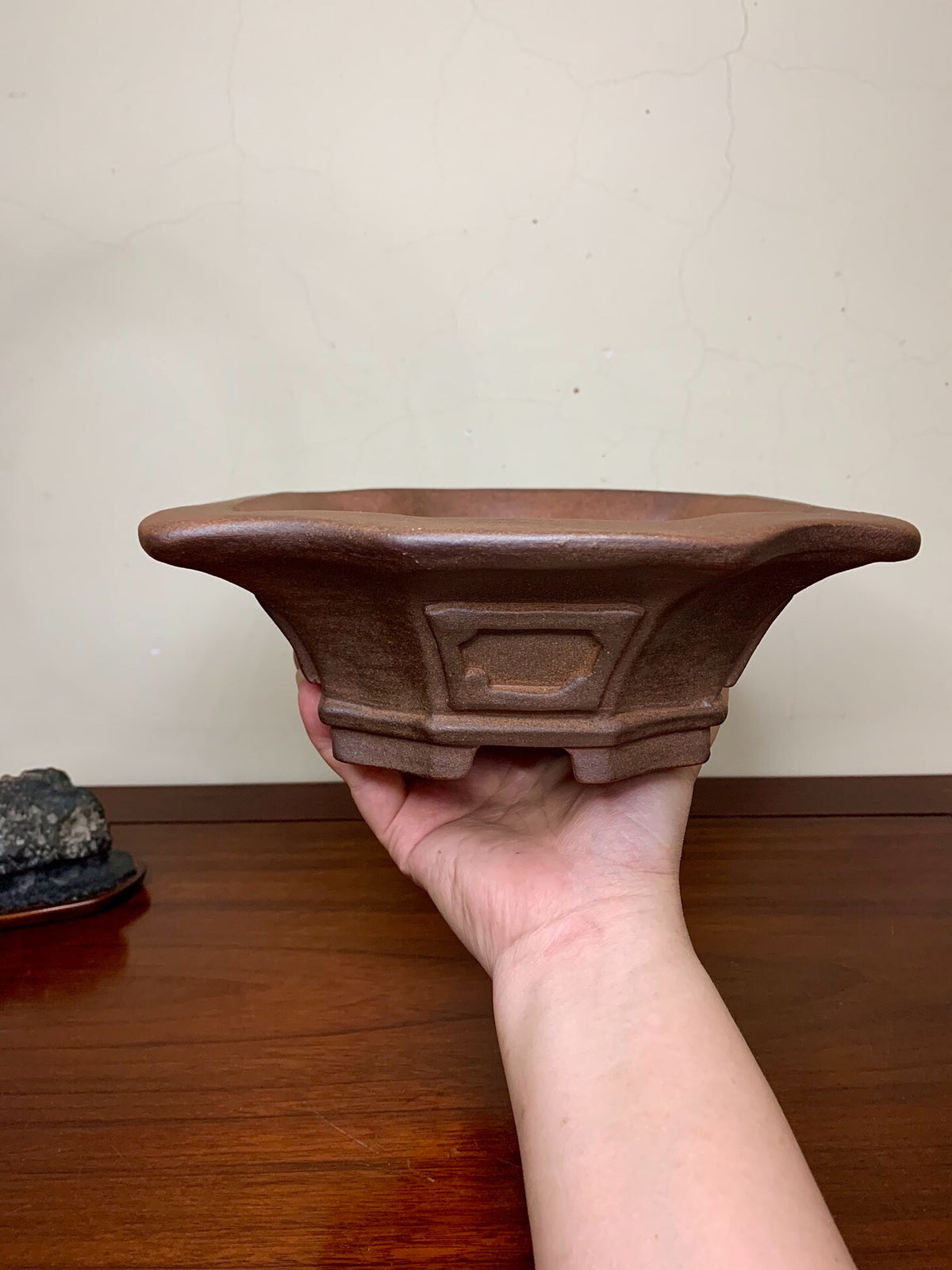 Purple Clay Lower Band Large Corner-Inlaid Kuimatsu Face Japanese Pot by Kobasaki Takashi