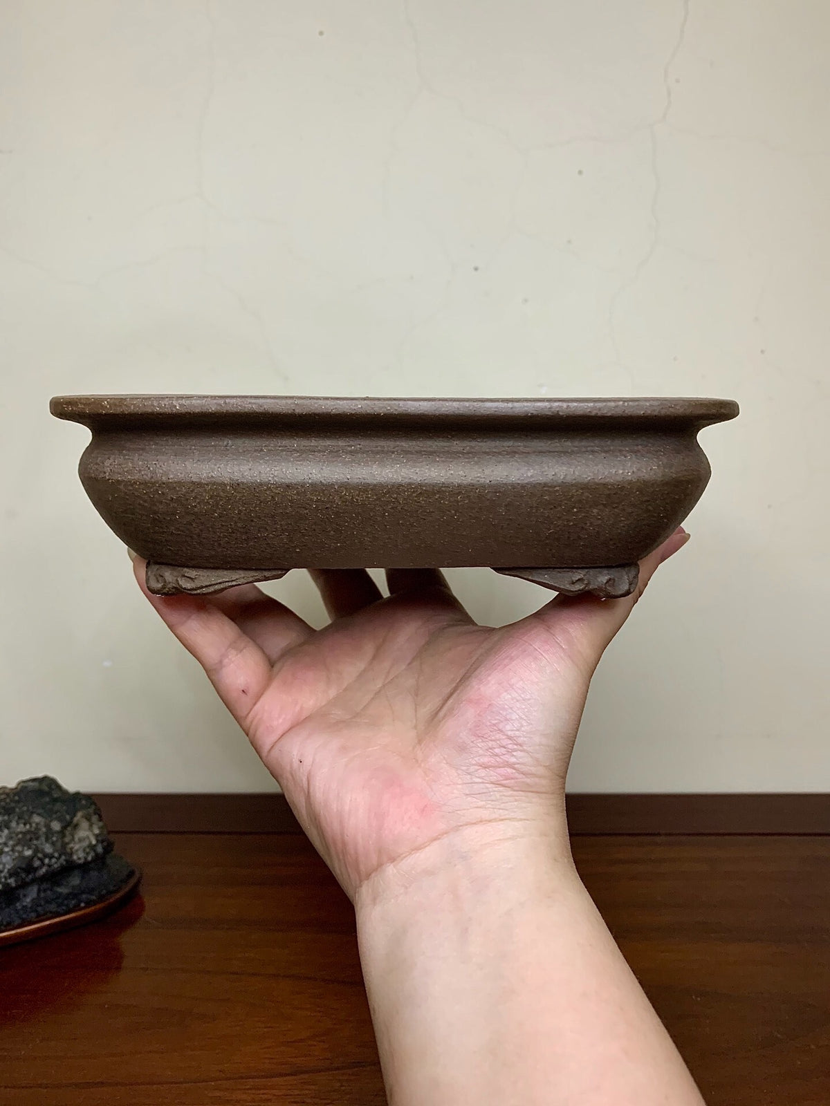 Early Bag-Style Cloud Feet Rectangular Japanese Pot by Nakano Gyōzan